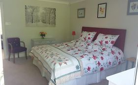 A Peaceful Annex Close To Historic East Grinstead
